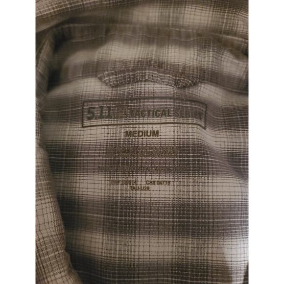 5.11 Tactical gray plaid short sleeve shirt - medium - Picture 3 of 3